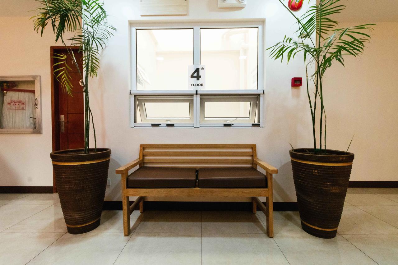Reddoorz Premium @ Sampaloc Makati Hotell Makati City Exteriör bild