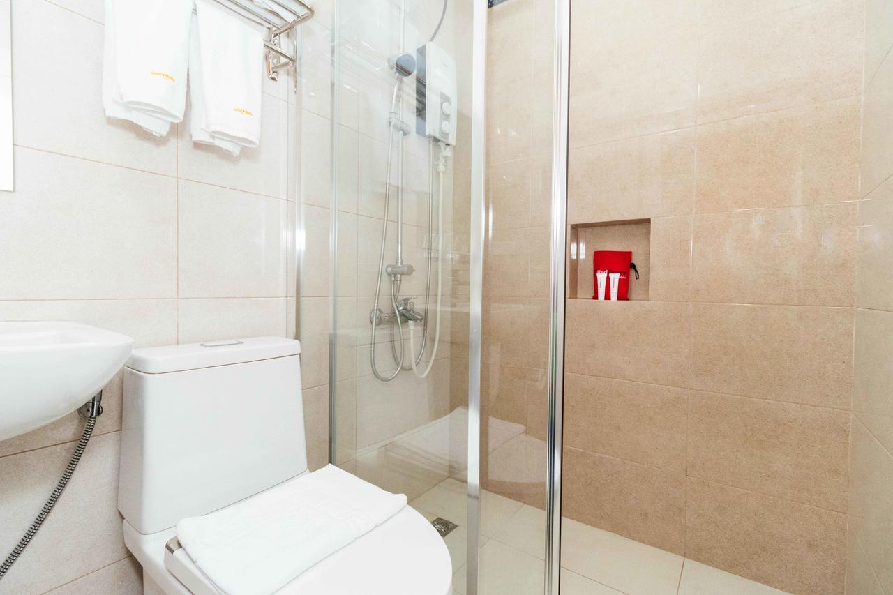 Reddoorz Premium @ Sampaloc Makati Hotell Makati City Exteriör bild