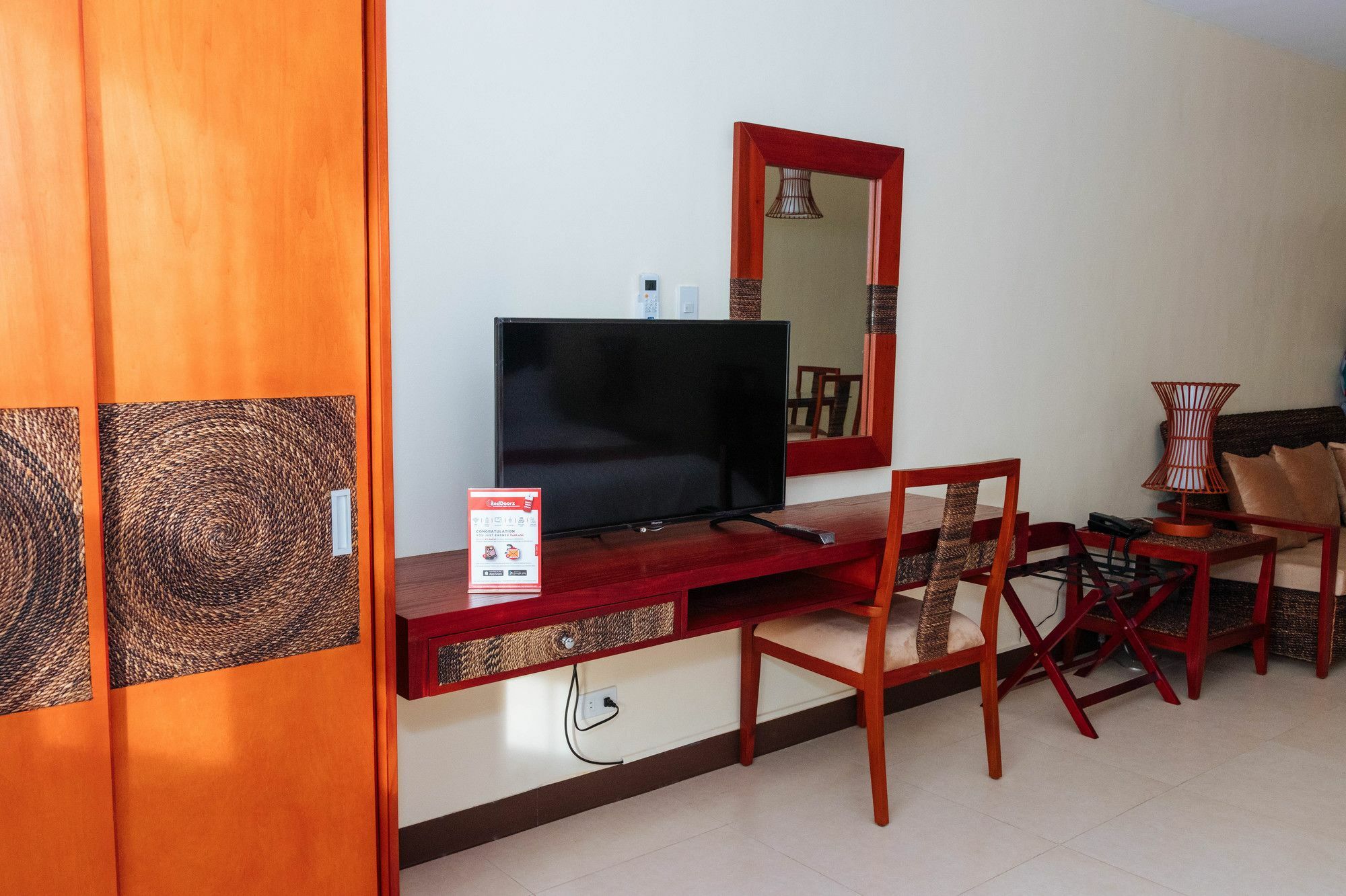 Reddoorz Premium @ Sampaloc Makati Hotell Makati City Exteriör bild